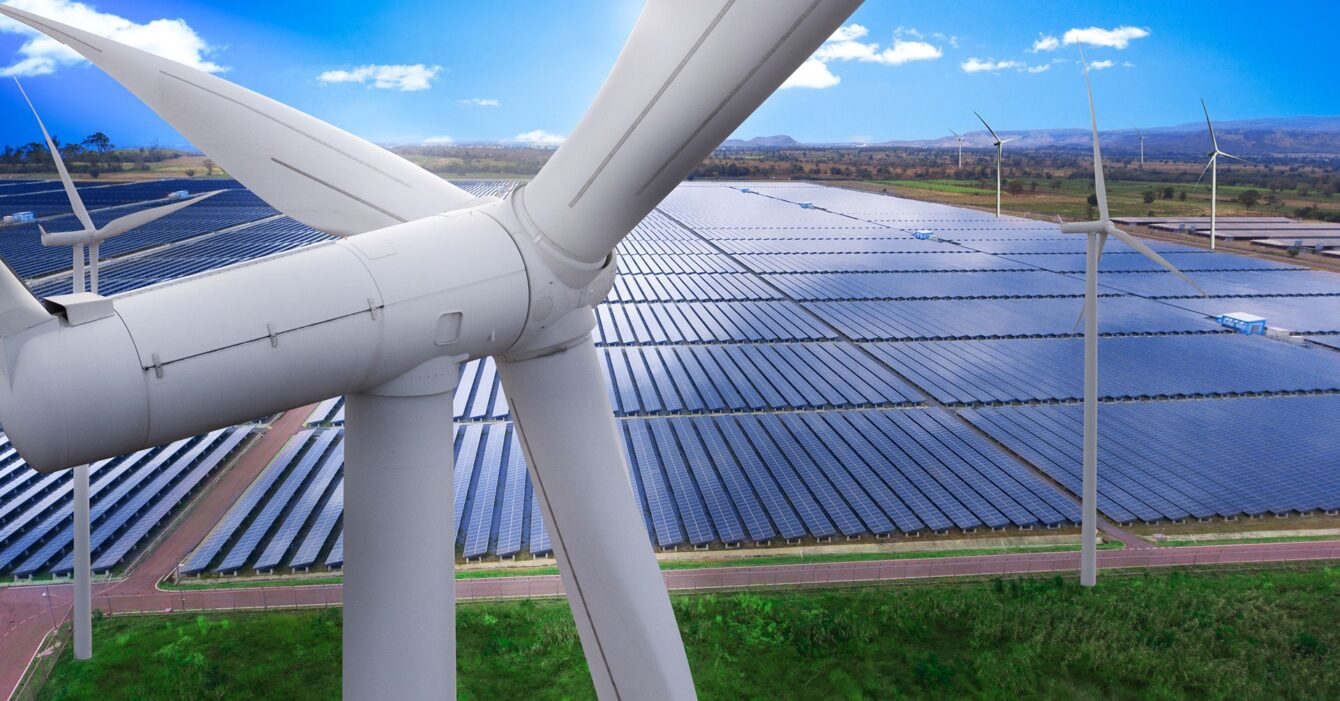 solar-panel-wind-turbine-farm-clean-energy333 solar-panel-wind-turbine-farm-clean-energy333